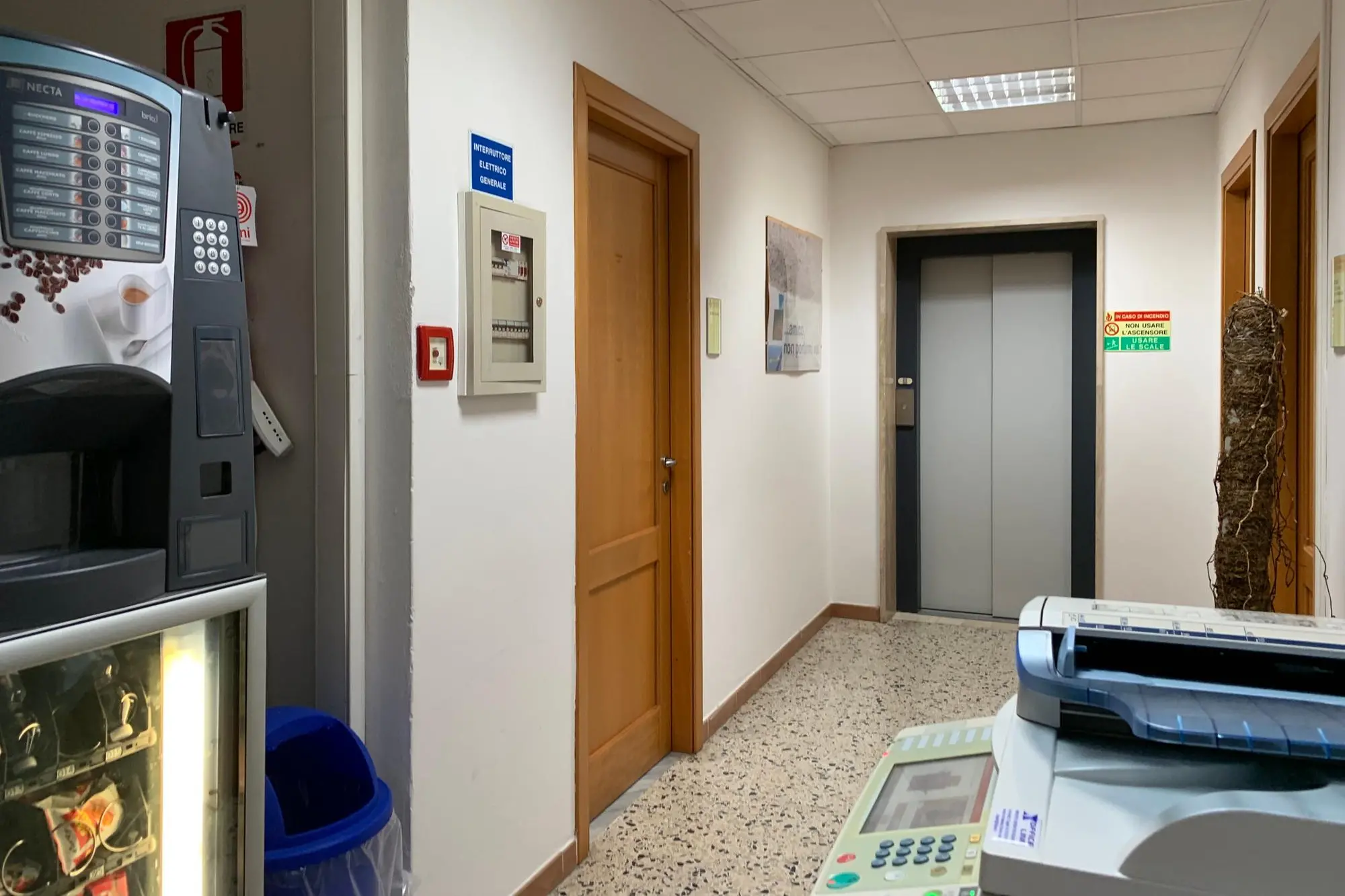Gli uffici del Comune di Cabras (foto Sara Pinna)