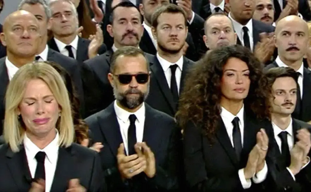 Le Iene in lacrime per la guerriera