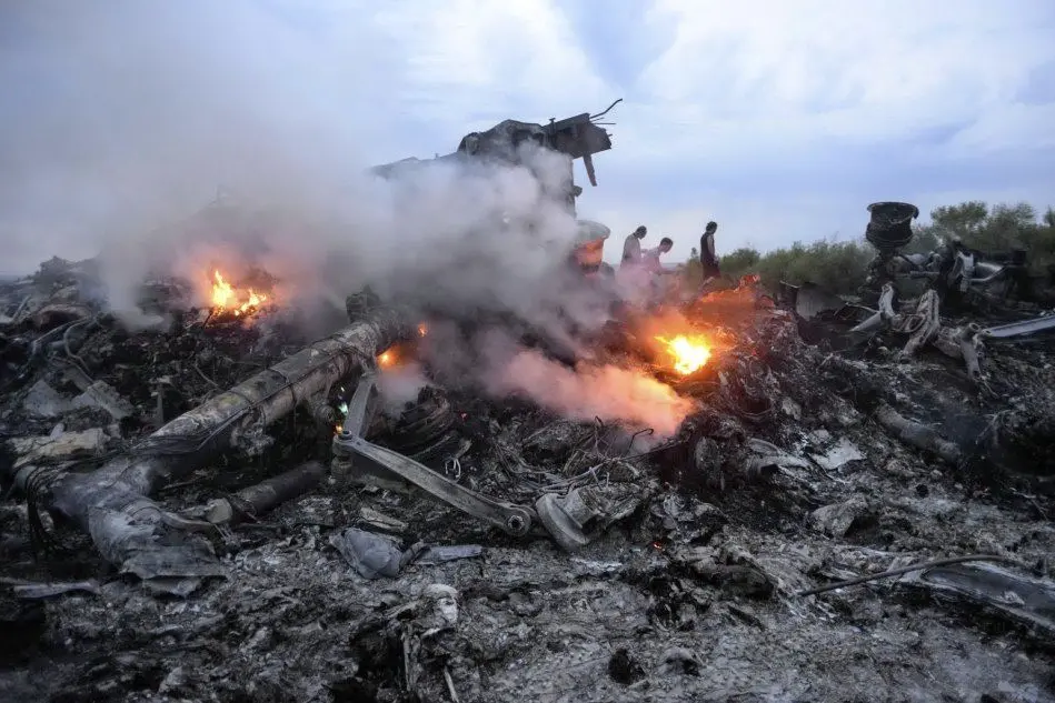 Cinque anni fa un aereo di linea della Malaysia Airlines fu abbattuto da un missile in Ucraina