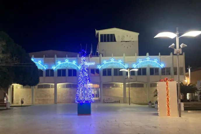 Il municipio di Porto Torres (foto Pala)