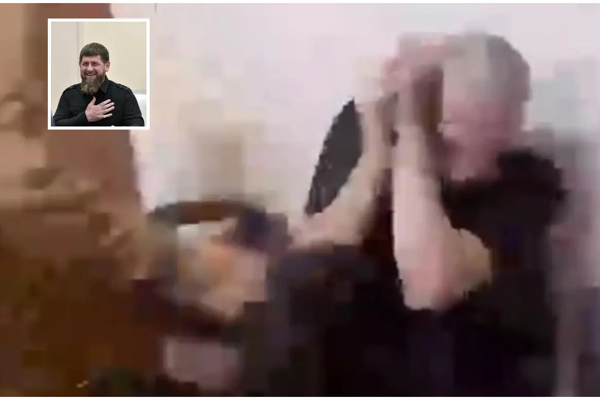 Un frame del video del pestaggio, nel riquadro Ramzan Kadyrov (Ansa)