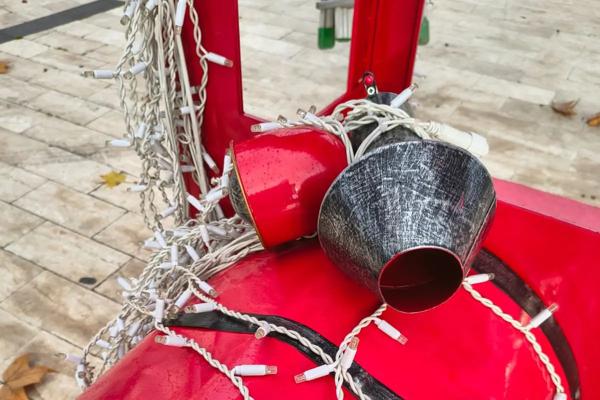 Il trenino danneggiato