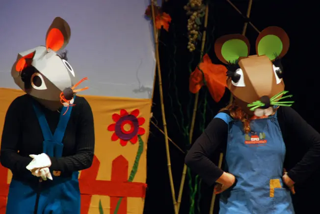 Una scena dello spettacolo Il lupo e l'agnello (foto concessa)