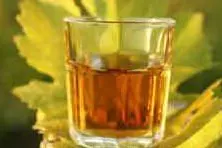 Un bicchierino di vernaccia