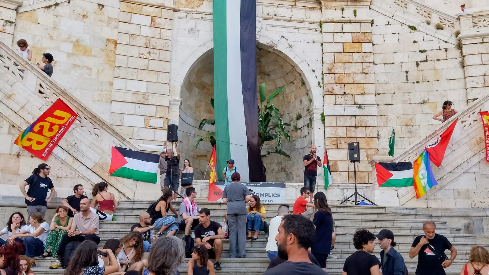 https://immagini.unionesarda.it/version/c:MTY5MWI1NWMtZmIwMi00:YjhjNDI1NmYtOGE0OC00/image.webp?f=16:9
