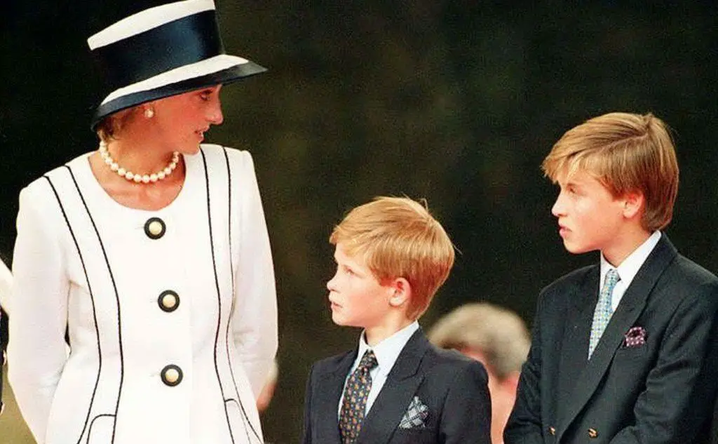 Diana e Carlo hanno avuto due figli: William e Harry (tutte le foto sono Archivio L'Unione Sarda)