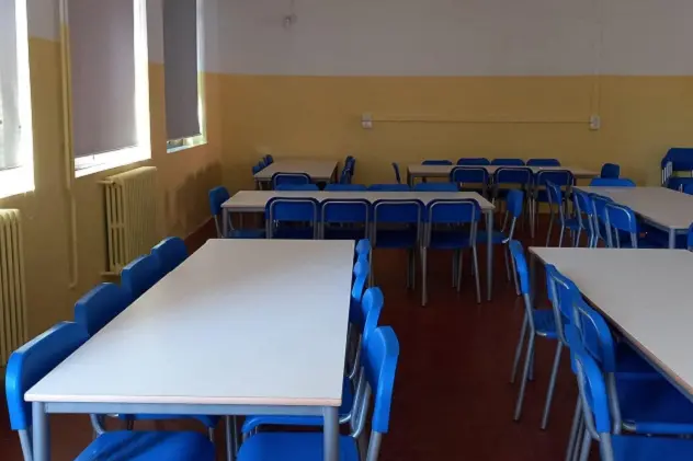La sala mensa del plesso scolastico di via Azuni (foto concessa)
