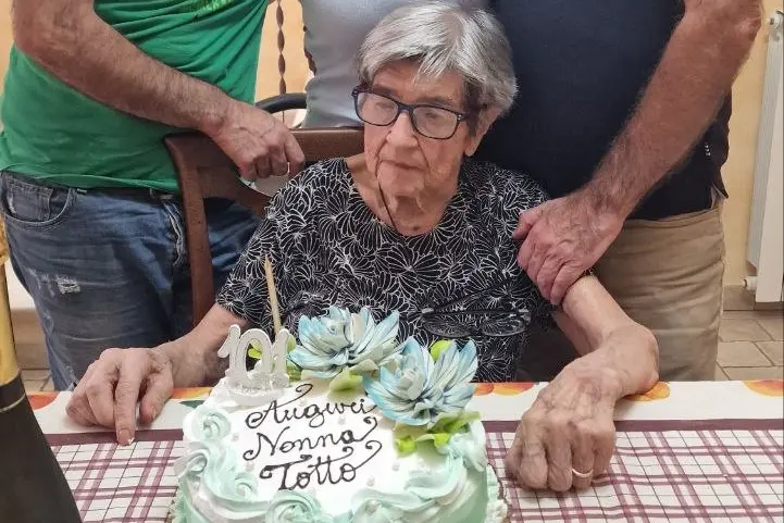 Tia Trogu compie 101 anni