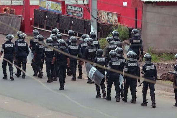 La polizia del Paese (Foto Bbc)