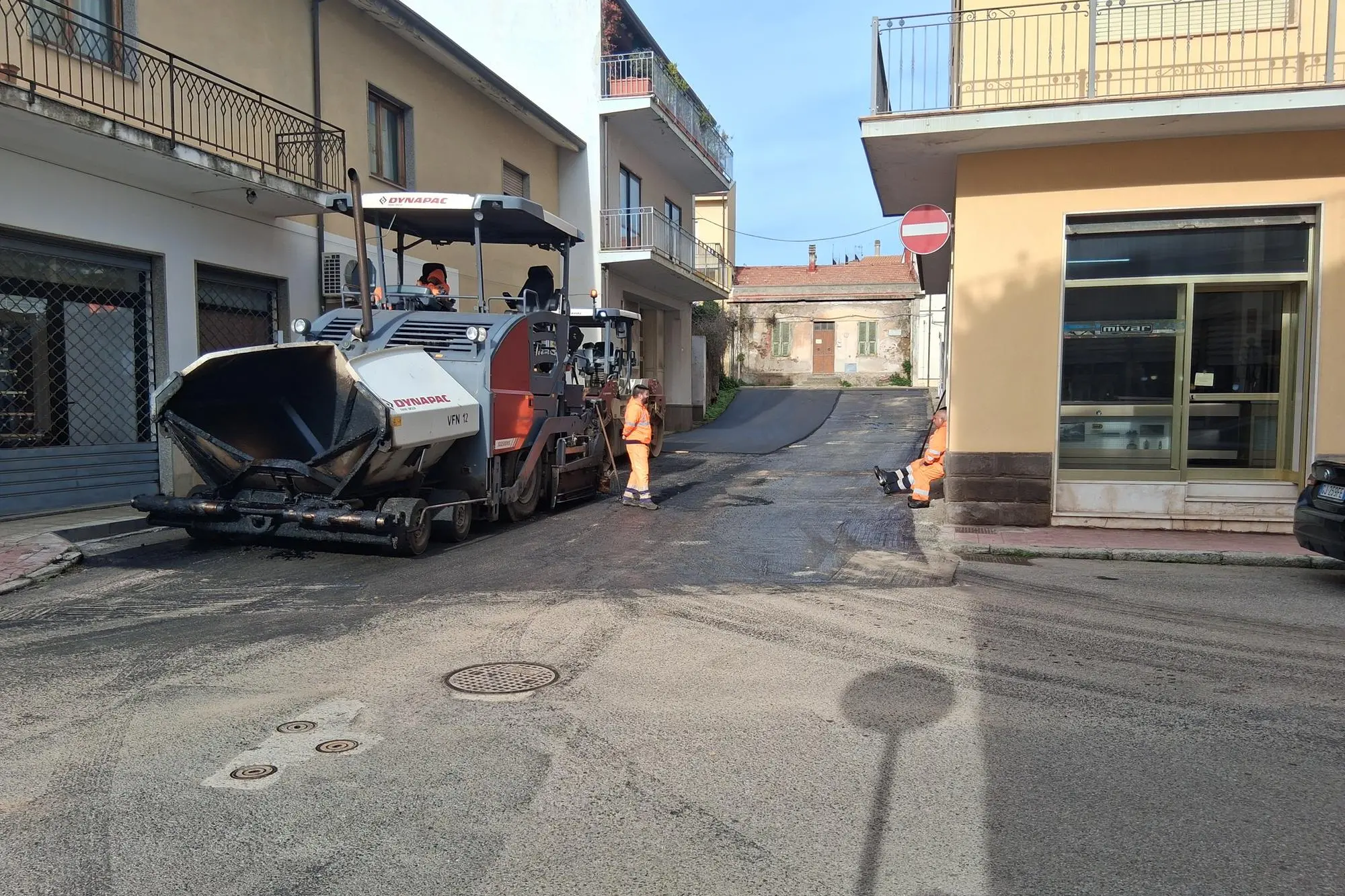 Lavori in centro a Macomer (foto Oggianu)