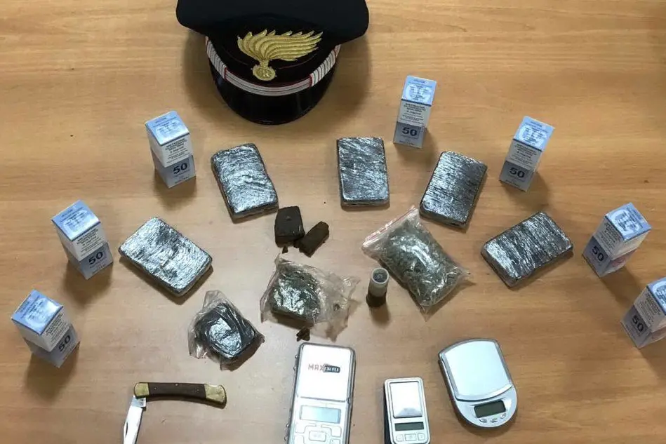 Il sequestro (Foto Carabinieri)