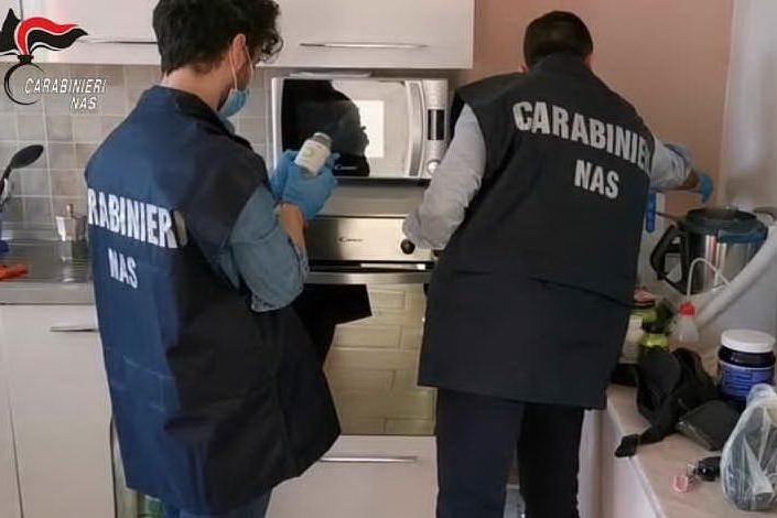 Maxi sequestro di anabolizzanti in Sardegna, il blitz dei Nas VIDEO