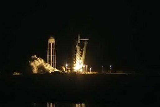 Spazio, la SpaceX Crew Dragon attracca alla Stazione spaziale