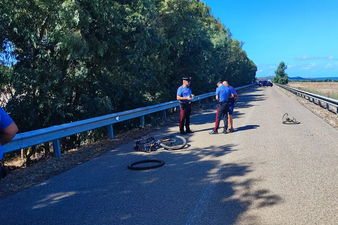 L'incidente stradale di Arbus: morto un ciclista (foto Deidda)