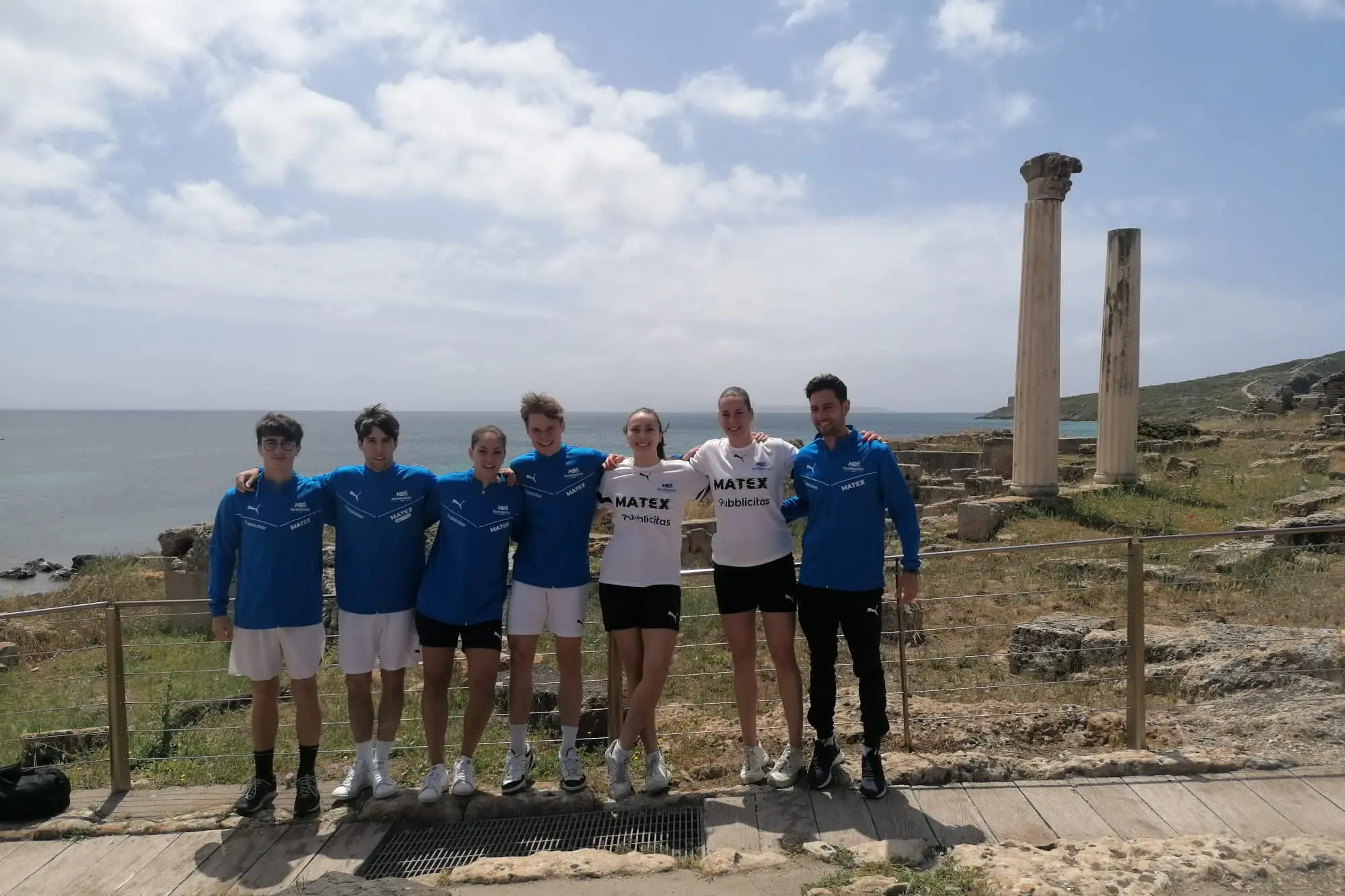 Gli atleti a Tharros (foto concessa)