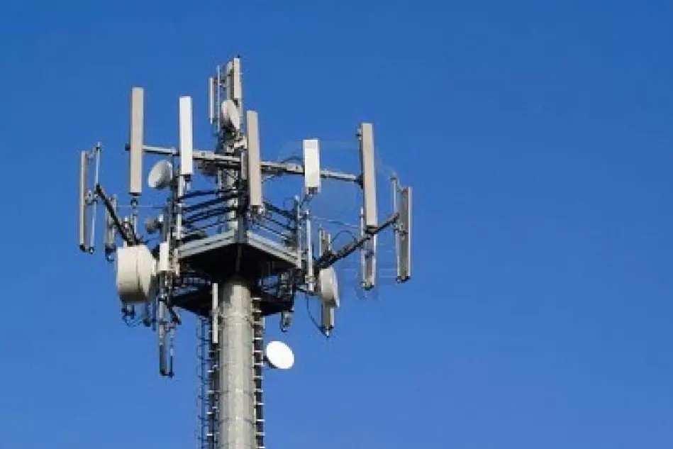 Un'antenna telefonica