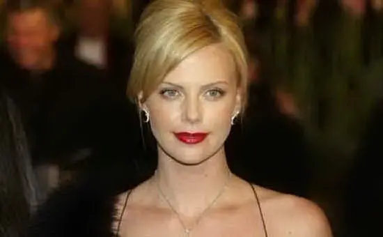 #AccaddeOggi: il 7 agosto del 1975, nasce Charlize Theron