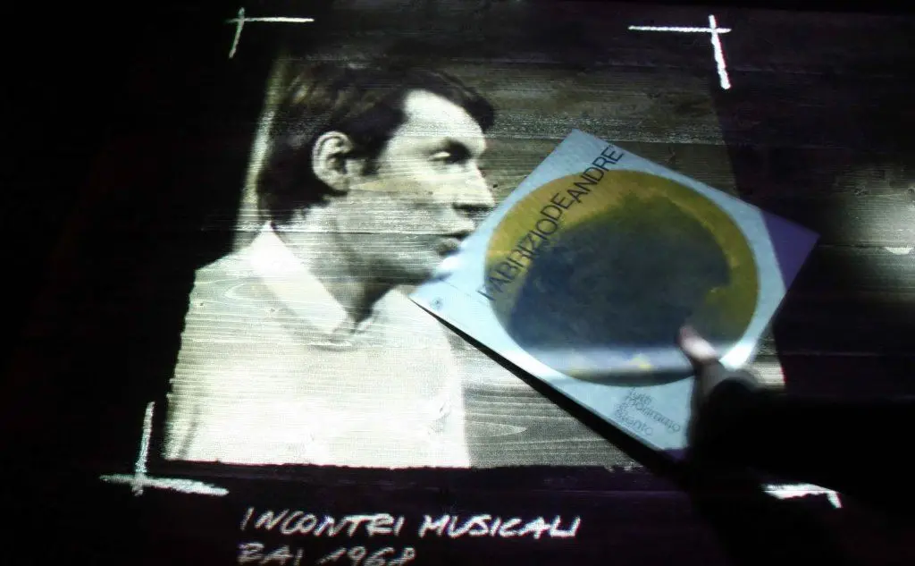 #AccaddeOggi: 11 gennaio 1999, Fabrizio De André muore a Milano