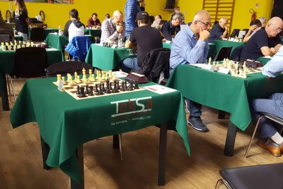 Il torneo scacchistico in corso a Marrubiu (foto L'Unione Sarda - Pintori)