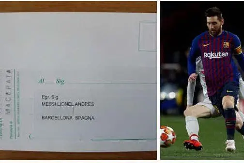 Il certificato elettorale recapitato a Messi e, accanto, il campione argentino (Facebook - Ansa)