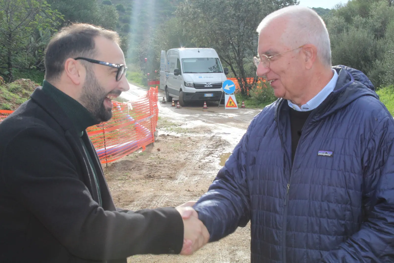 Il sindaco Monni con il presidente di Abbanoa Sardu
