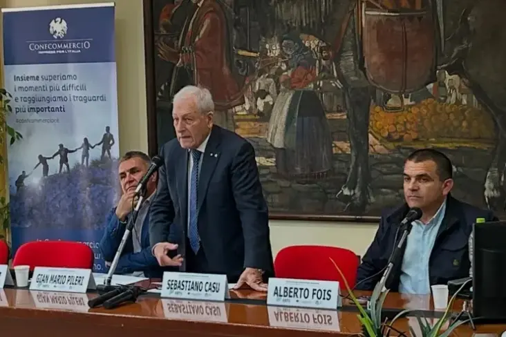 Un incontro alla Confcommercio di Sassari (archivio)