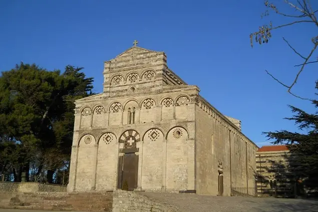 La Basilica di San Pietro di Sorres (foto Antonio Caria)