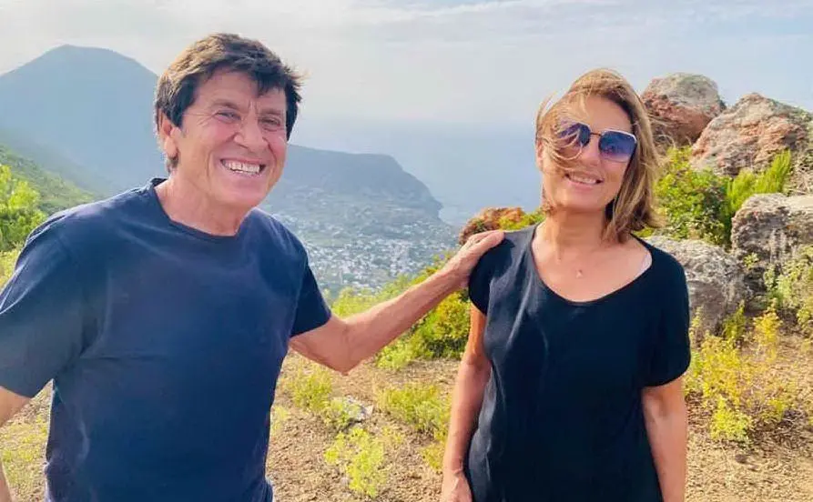 Gianni Morandi e Anna Dan in Sicilia