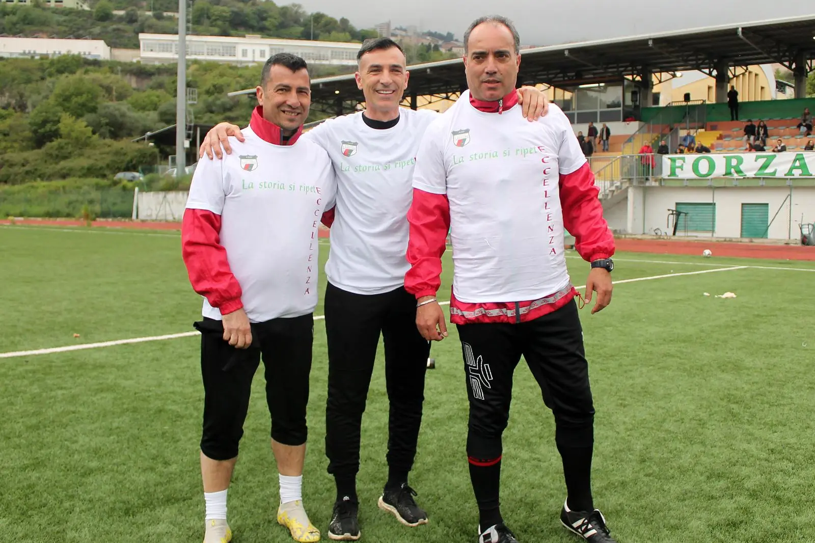 Maurizio Mulas (a sinistra) insieme ad Alberto Piras ed Enrico Cuccu (foto concessa)