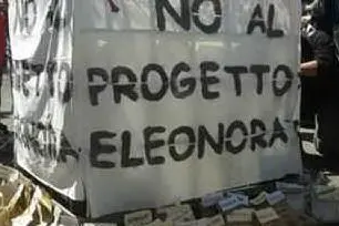 Protesta contro il progetto della Saras