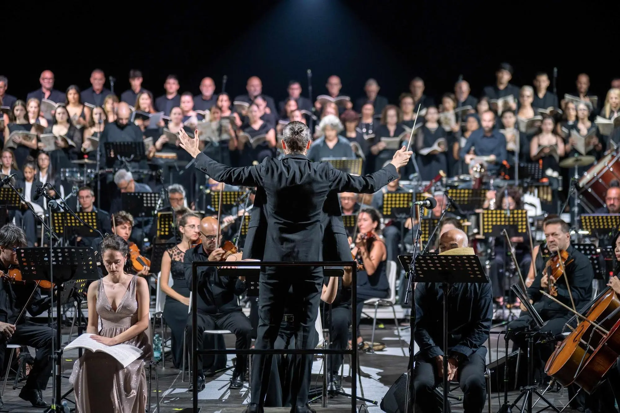 Il concerto ieri a Tharros (foto concessa)