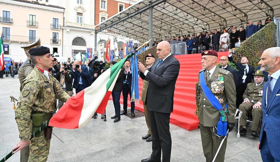Medaglia d’argento dell’Esercito alla “Sassari” per le missioni di pace