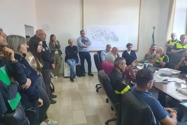 La riunione del Coc in Comune (foto Oggianu)