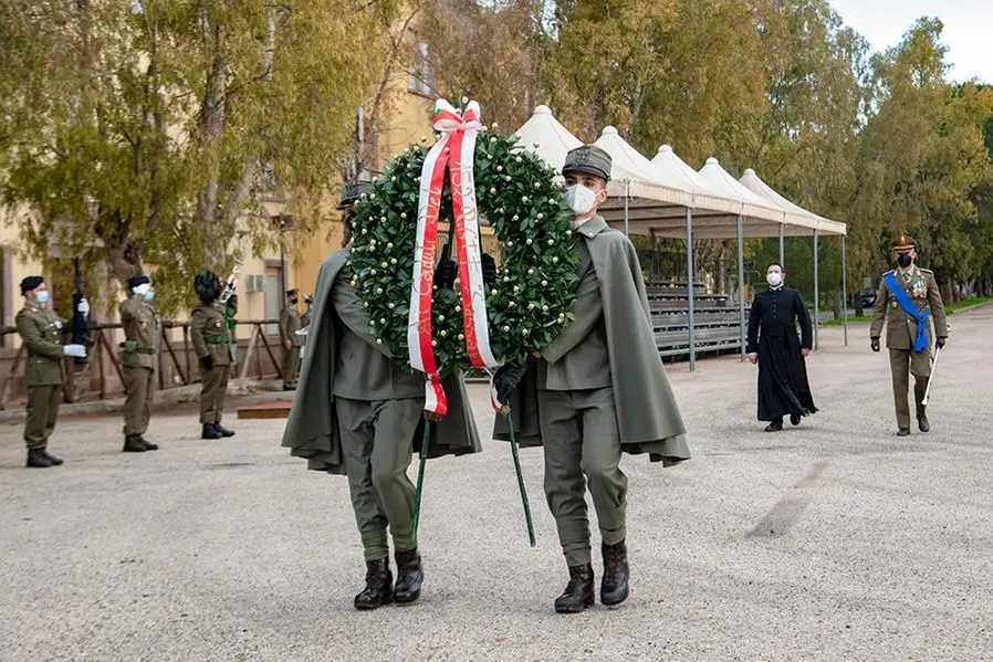 Caserma &quot;Gonzaga&quot; onori ai caduti
