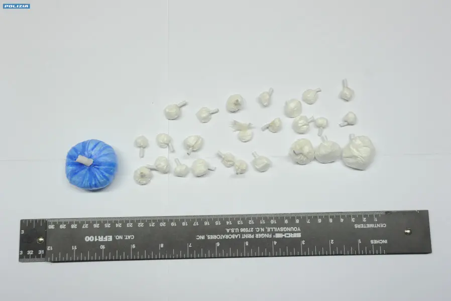 La droga sequestrata dalla Polizia di Stato