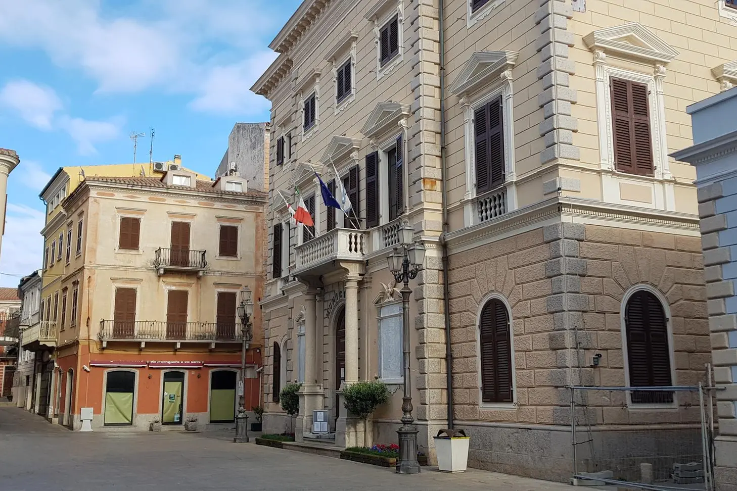 La Maddalena, piazza Garibaldi (foto Ronchi)