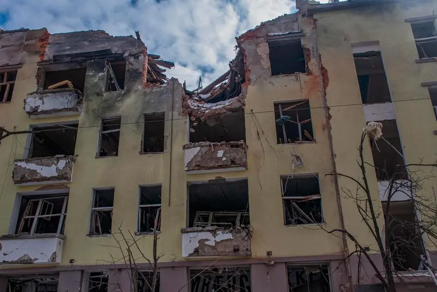 Un edificio distrutto a Kharkiv (Ansa)