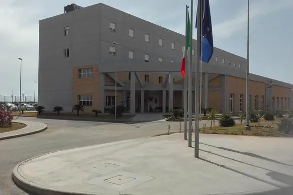Il carcere di Uta (foto Ansa)