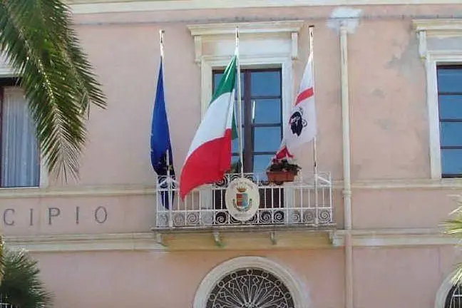 Il municipio di Sorso (foto L'Unione Sarda - Tellini)