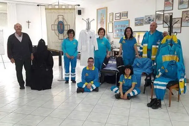 I volontari nella sede di Dolianova