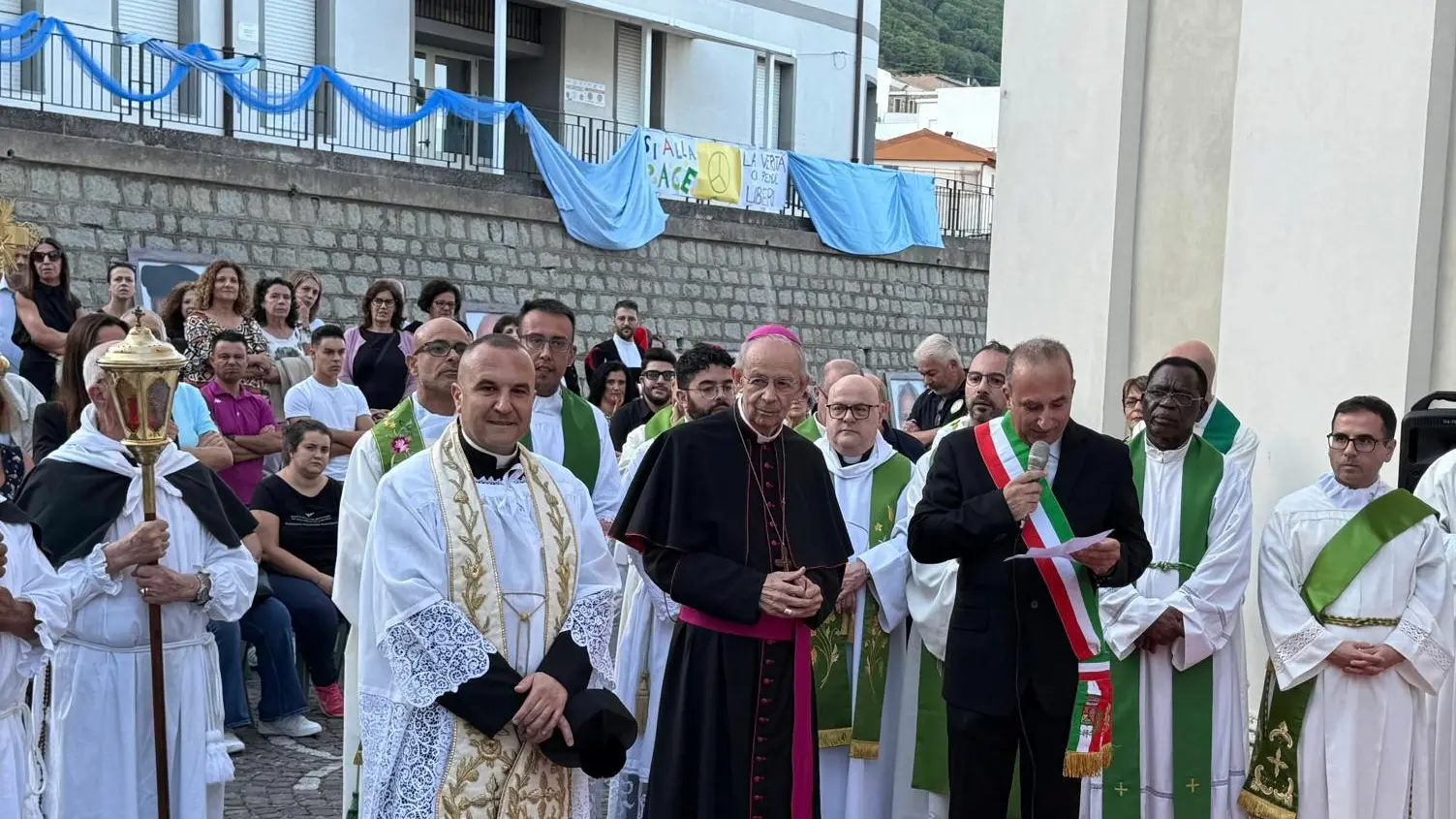 https://immagini.unionesarda.it/version/c:MTkwNzkwMzAtNjlkMi00:N2JjNzZjNDgtYWQ1ZS00/image.webp?f=16:9