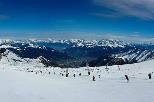 Svizzera, valanga sulla pista da sci: &quot;Diverse persone travolte&quot;