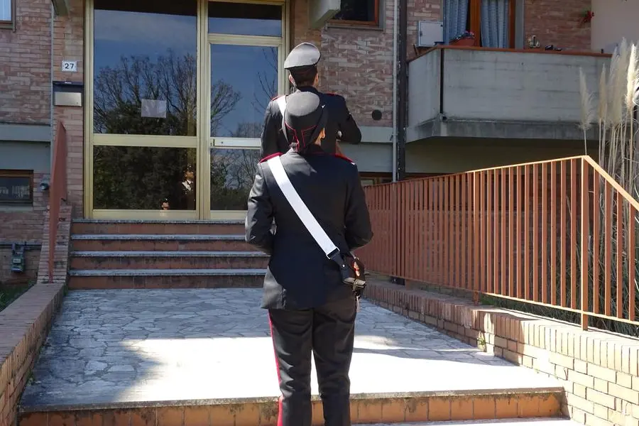 (foto carabinieri)