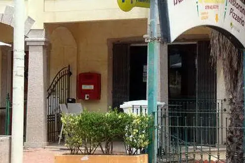 Luogosanto, la caserma dei Carabinieri e l'ufficio postale (foto Pier Giacomo Pala)