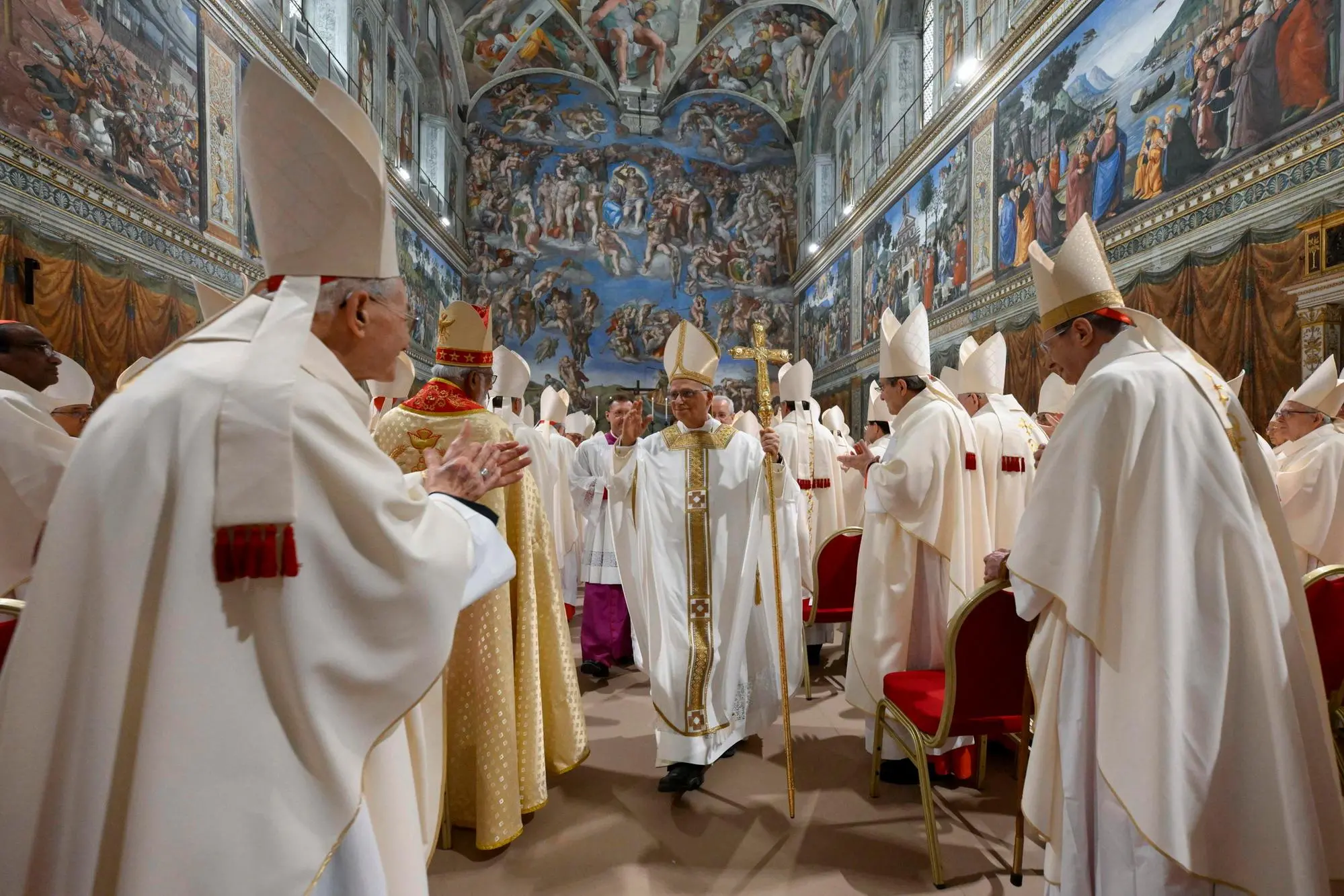 epa12086227 A handout picture provided by the Vatican Media shows Pope Leo XIV celebrating Mass with the Cardinal electors in the Sistine Chapel in Vatican City, 09 May 2025. EPA/VATICAN MEDIA HANDOUT HANDOUT EDITORIAL USE ONLY/NO SALES