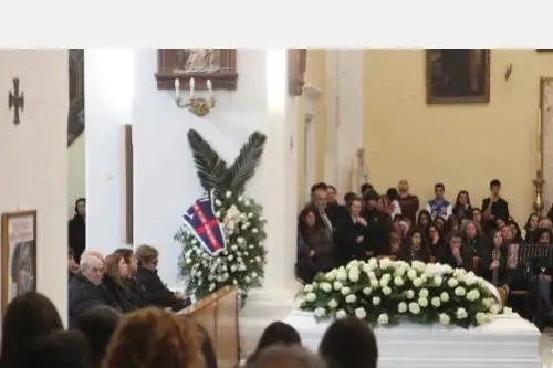 I funerali di Silvia Acheri nella chiesa di San Lucifero - foto Ungari