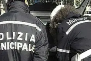 Agenti di polizia municipale