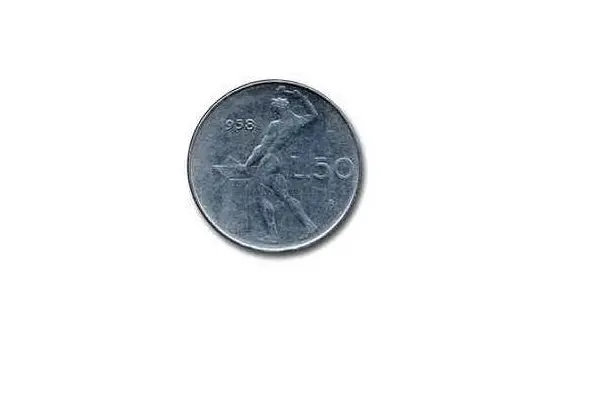 Una moneta da 50 lire del 1958