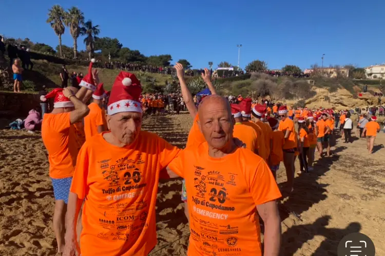 Il 91enne Salvatore Delogu e Mario Tanca 88 anni di Porto Torres (foto Pala)