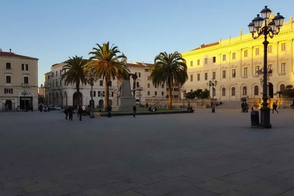 Piazza d'Italia (foto L'Unione Sarda)